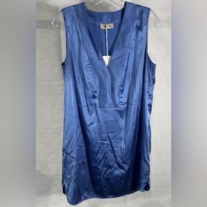 NWT. Falconeri, Medium, Silk Stretch Tunic Top V-Neck Dusty Blue
